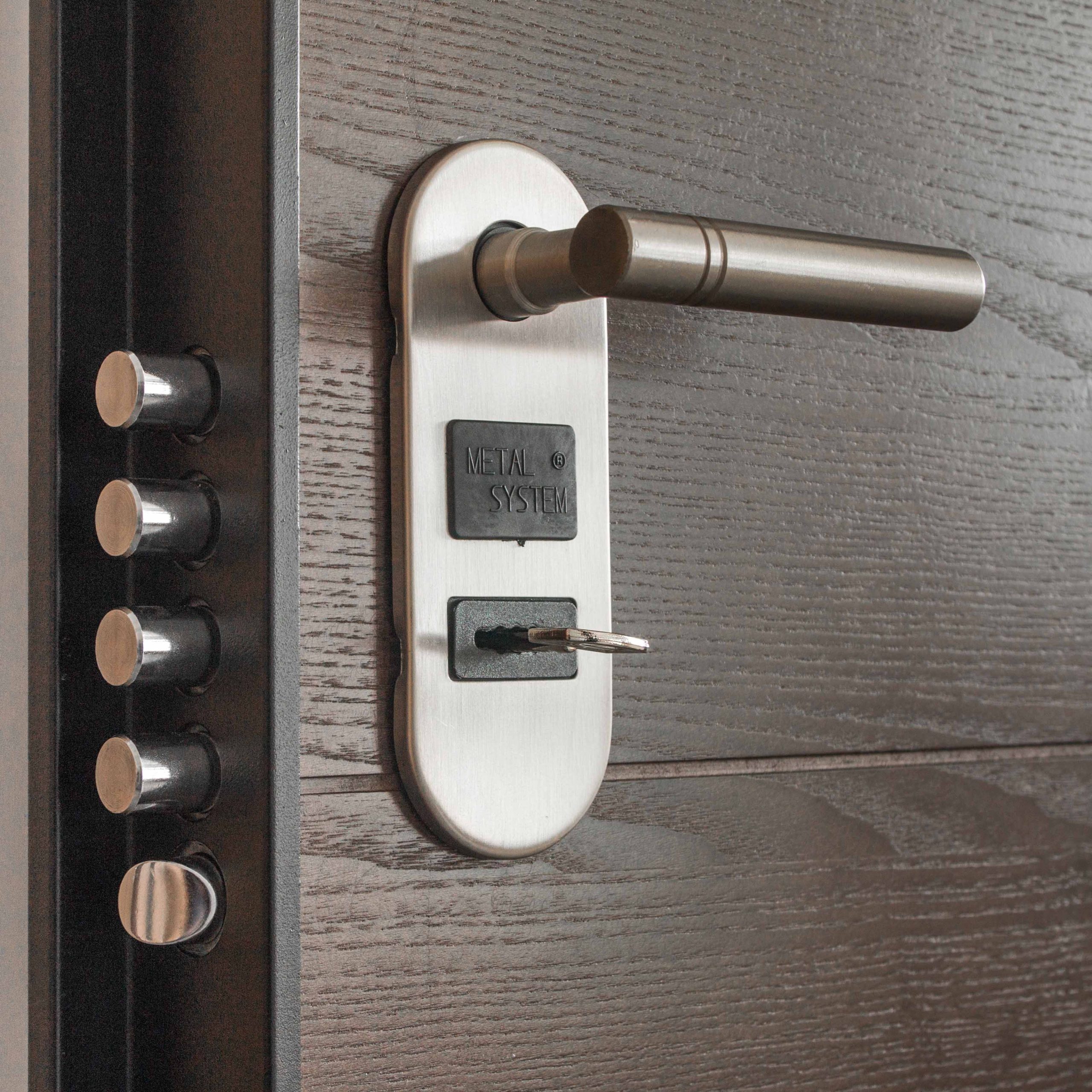 Enhancing Home Security with a Trusted Locksmith in SW8