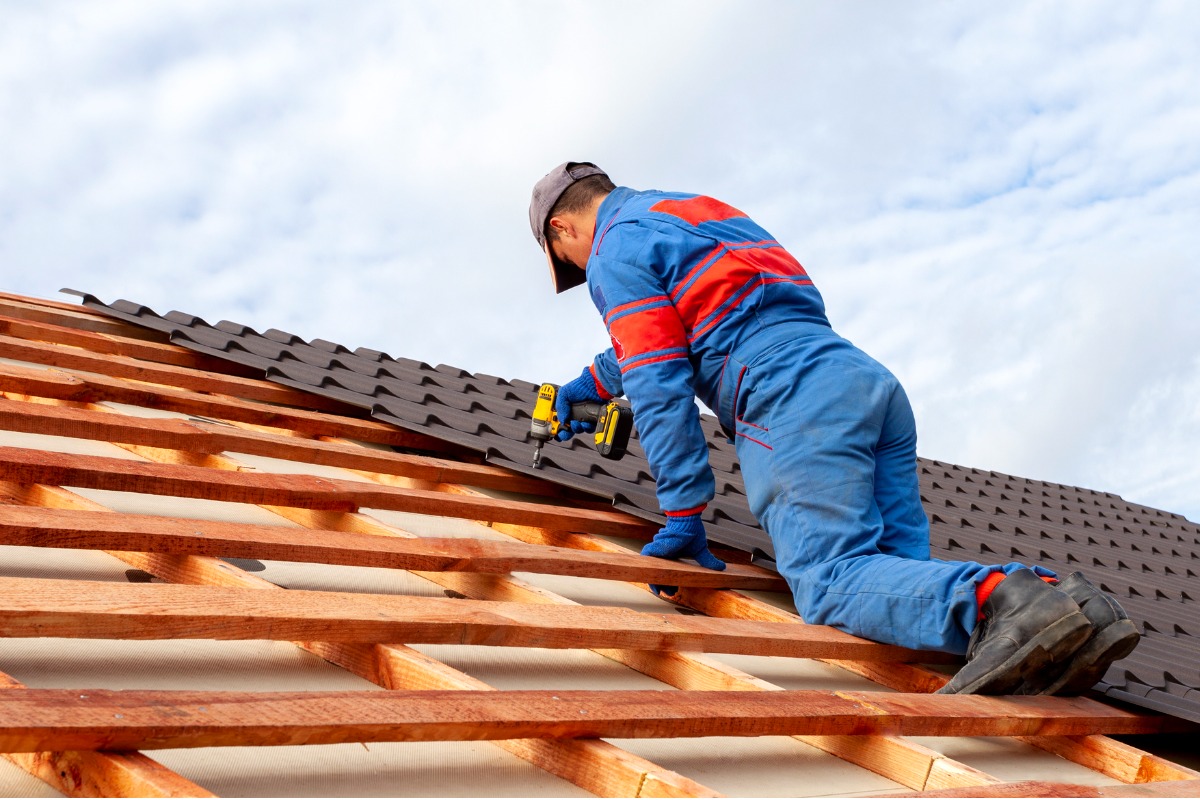 Signs You Need a New Roof: When to Repair and When to Replace